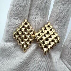 Elegant Vintage 14K Yellow Gold Omega Back Earrings. Marked 14K CIG. 7.36 grams